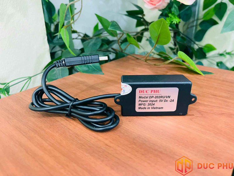 Thiết bị chuyển đổi tín hiệu DP- 202RU/VN
